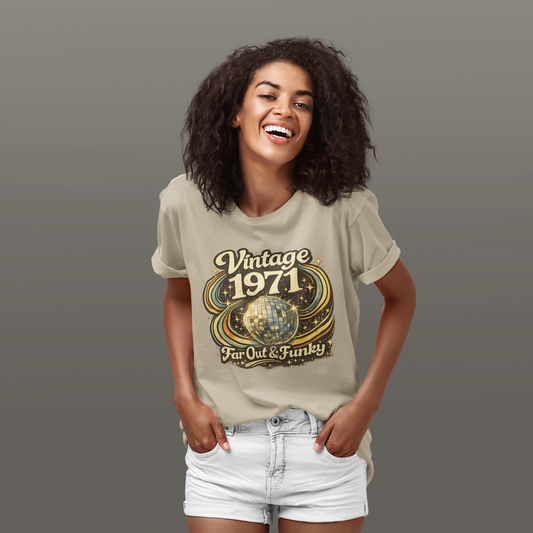 Vintage 1971 Retro T-Shirt | 1971 Birth Year Shirt | Retro 70s Graphic Tee
