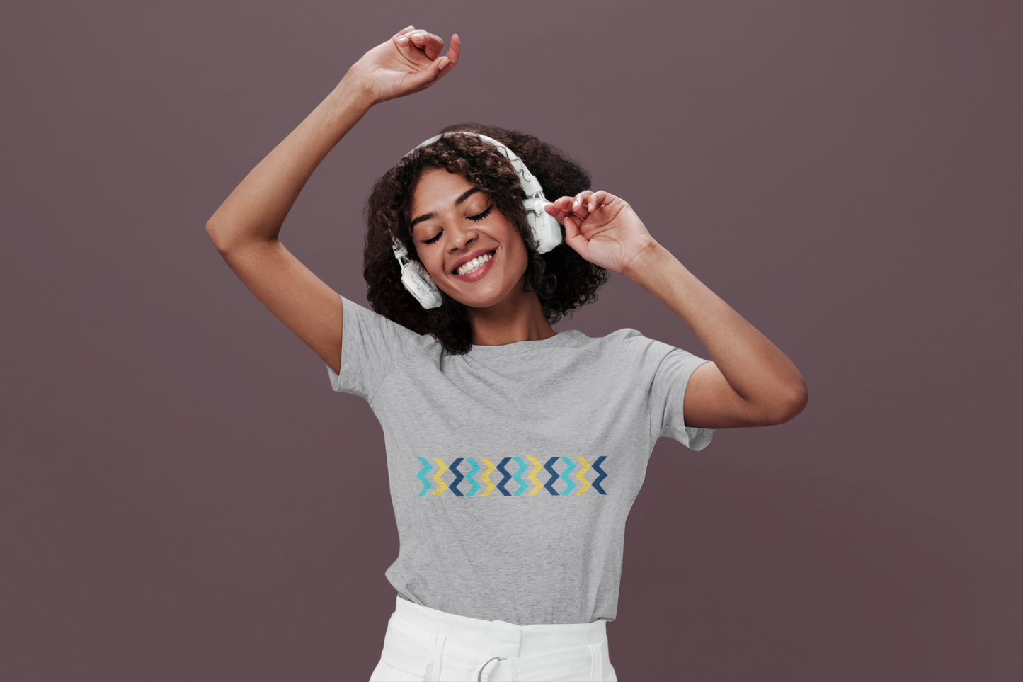 Geometric Chevron Stripe T-Shirt — Modern Blue & Yellow Pattern
